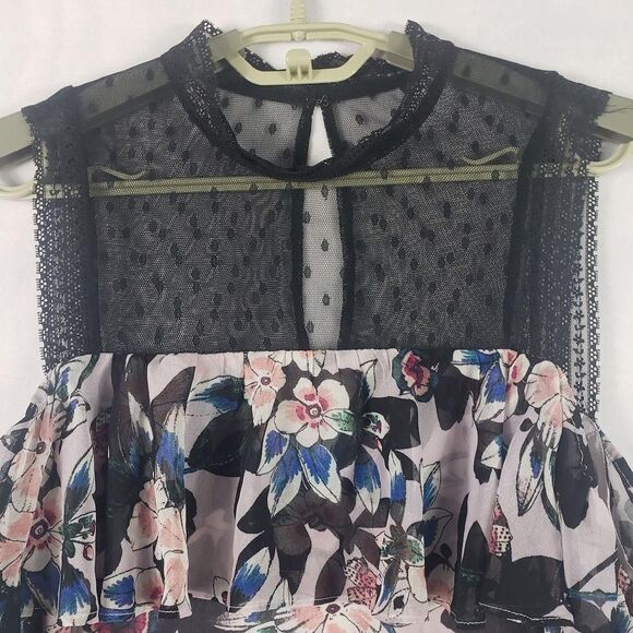 Guess Blouse Womens XL Pink Floral Sheer Mesh Ruffle Overlay Keyhole Lace Top - Picture 3 of 13